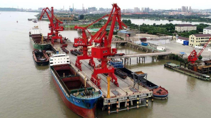 利川概述露天料场港口封闭问题的实行方法